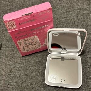Hello Kitty Pink Compact Mirror with LED Lighting